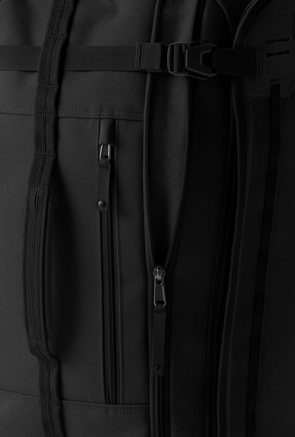 Gear Warrior XE 2-Wheel 30"/ 91L Luggage