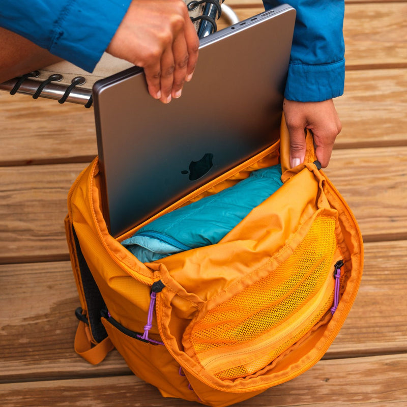 Laptop sleeve